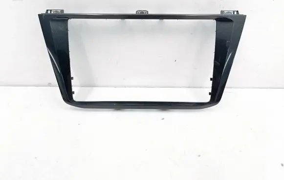 Volkswagen Tiguan Allspace Radio/GPS head unit trim 5NN858069B