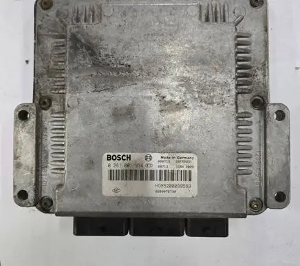 Renault Megane I Engine control unit/module 8200078730 28FM0231 0281001934