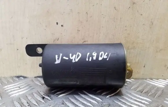 Vacuum air tank