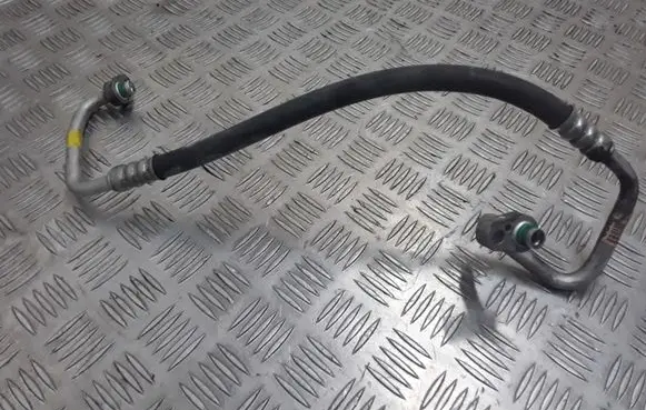 KIA Carens III Air conditioning (A/C) pipe/hose