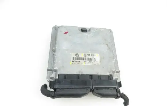 Volkswagen PASSAT B5 Engine control unit/module 0281001691 038906019A