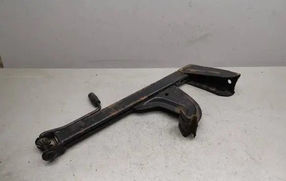 BMW 7 E38 Lift Jack 7023013 71127023013