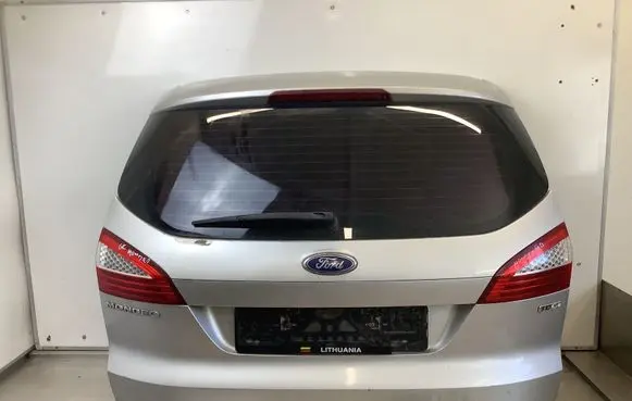 Ford Mondeo MK IV Tailgate/trunk/boot lid 
