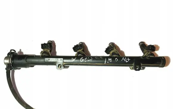 Volkswagen Polo III 6N 6N2 6NF Fuel main line pipe 030133319G