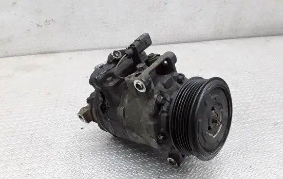 Audi A8 S8 D3 4E Air conditioning (A/C) compressor (pump) 4E0260805N