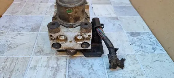 Mazda 6 ABS Pump GJ6E437A0 4707E0302