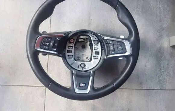 Jaguar F-Pace Steering wheel
