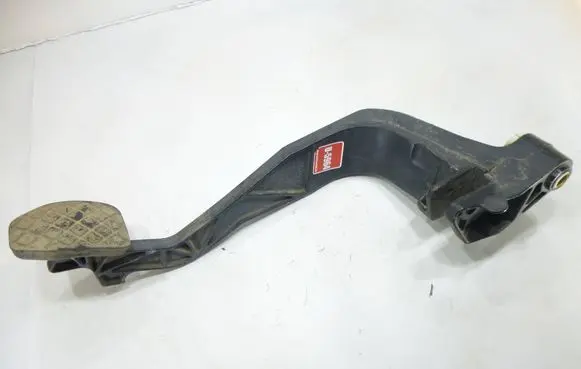 Audi A6 S6 C5 4B Clutch pedal 8D1721316A U5964