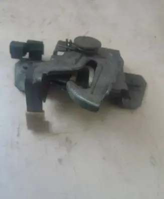 Volvo V50 Engine bonnet/hood lock/catch 30716442 30716441