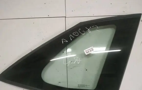 Citroen C4 I Picasso Rear side window AS2