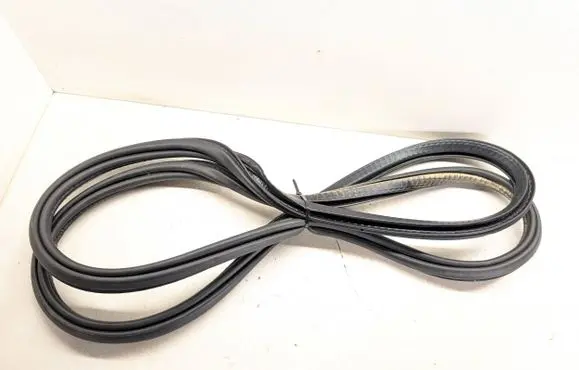 Volvo V60 Front door rubber seal 32229226