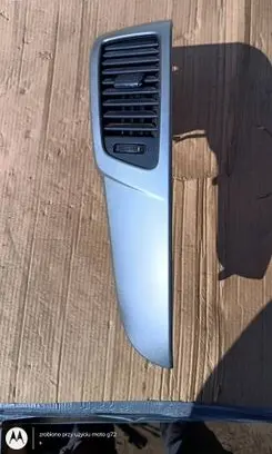 KIA Venga Dashboard side air vent grill/cover trim 847751P000