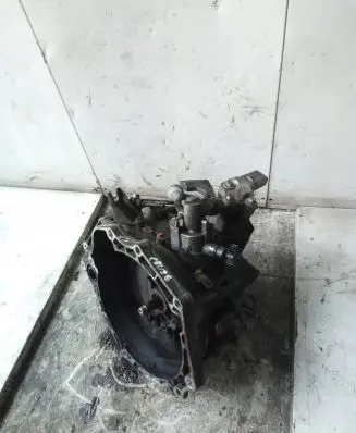 Chevrolet Cruze Manual 5 speed gearbox M32