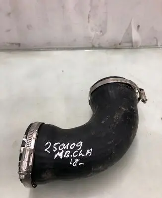 Mercedes-Benz CLA C117 X117 W117 Intercooler hose/pipe A1330900282