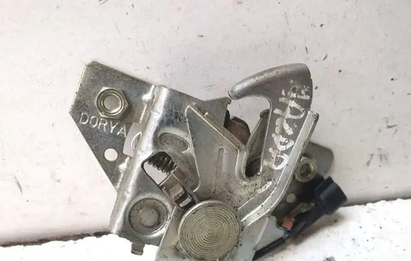 Mazda 3 I Engine bonnet (hood) release handle 