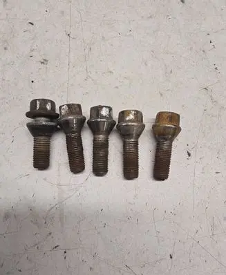 Volvo S60 Nuts/bolts 1234