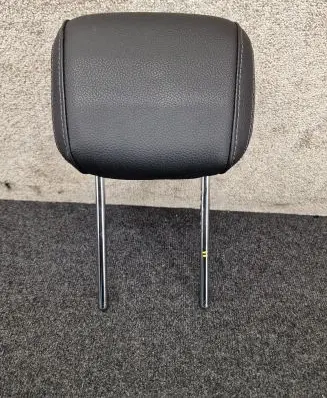 Mercedes-Benz GLE (W166 - C292) Rear seat headrest 