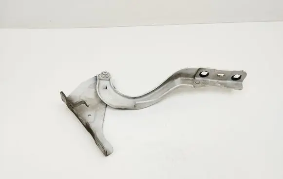 Engine bonnet/hood hinges