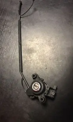 BMW 3 E46 Tailgate exterior lock 8196052