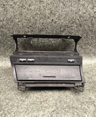 BMW 3 E46 Car ashtray 307090800 310220000 51168268867