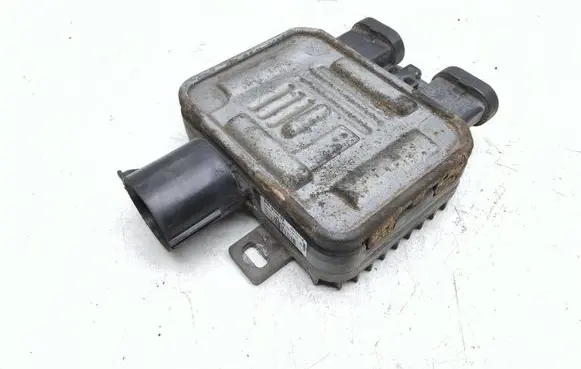 Volvo XC60 Coolant fan relay 940009402