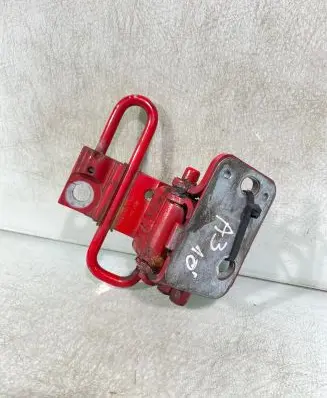 Audi A3 S3 8P Front door lower hinge 8E0831411E