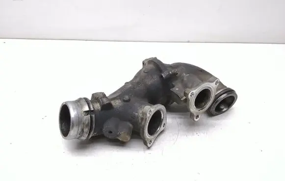 Mercedes-Benz C W204 Turbo air intake inlet pipe/hose A6510904580