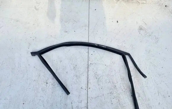 Ford C-MAX II Rubber seal front coupe door AM51U2151