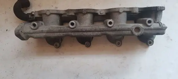 Ford Fiesta Intake manifold 92FF9425CA