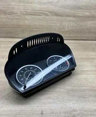 BMW 5 E60 E61 Speedometer (instrument cluster) 9177262 110080213 MPH
