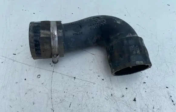 Volvo V60 Intercooler hose/pipe 30751920