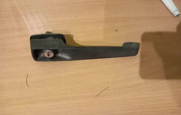 Mercedes-Benz 100 W631 Front door exterior handle