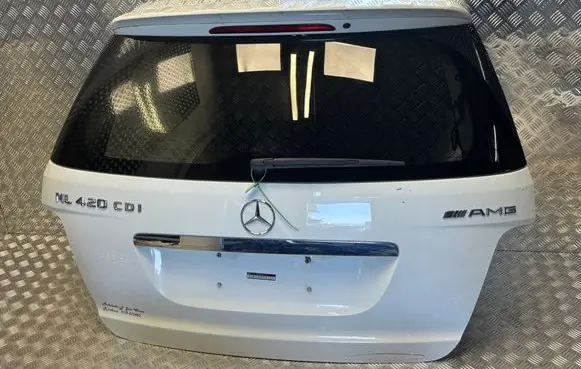 Tailgate/trunk/boot lid
