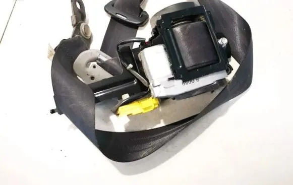 Honda FR-V Front seatbelt 0436135 6090763