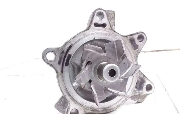Toyota Corolla E120 E130 Water pump