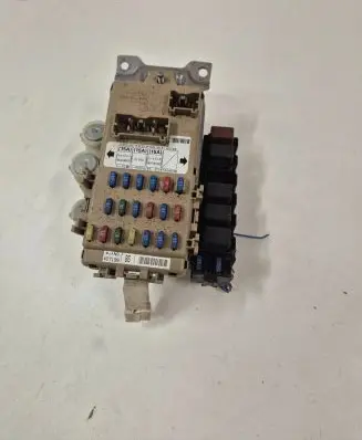 Subaru Forester SG Fuse module 407186 407196