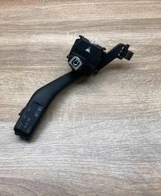 Volkswagen Touran I Indicator stalk 1K0953513A