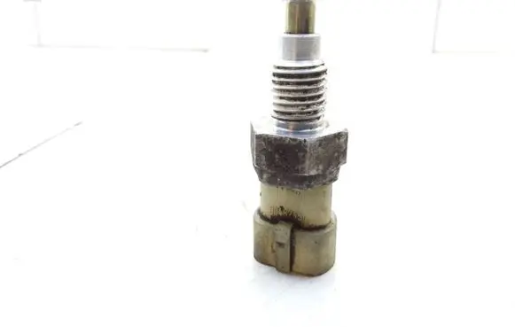 Opel Astra G Reversing light switch sensor 90482454