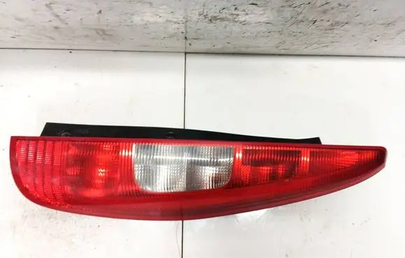 Mitsubishi Colt Rear/tail lights MR957374