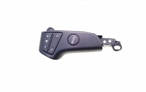 Toyota Avensis T250 Steering wheel buttons/switches 75B596