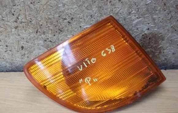 Mercedes-Benz Vito Viano W638 Front indicator light