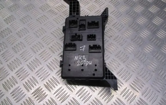 Ford Mondeo Mk III Fuse box set 4S7T-14A073-AB