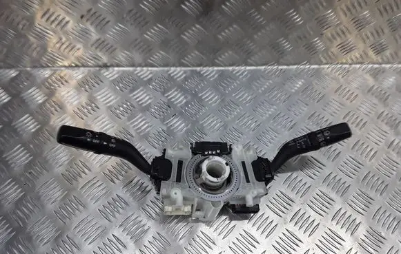 Mazda CX-7 Wiper turn signal indicator stalk/switch 17D254