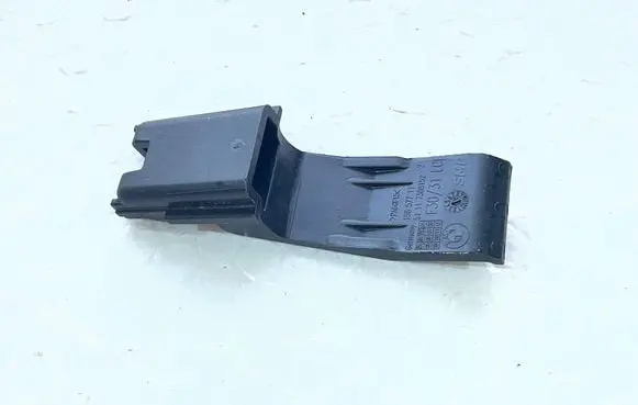 BMW 3 F30 F35 F31 Front bumper mounting bracket 51117386152 15857711 F30J31