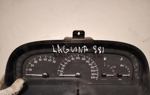 Renault Laguna I Speedometer (instrument cluster)
