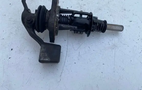 Toyota Avensis T250 Gear selector/shifter in gearbox 