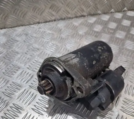 Volkswagen Golf IV Starter motor 1005821979