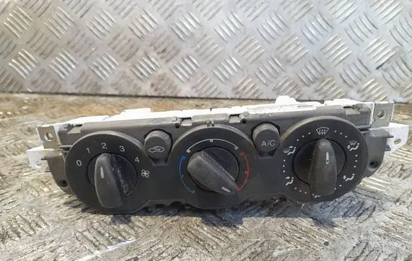Ford Focus Climate control unit 3M5T19980AD 89807324 P696073246031