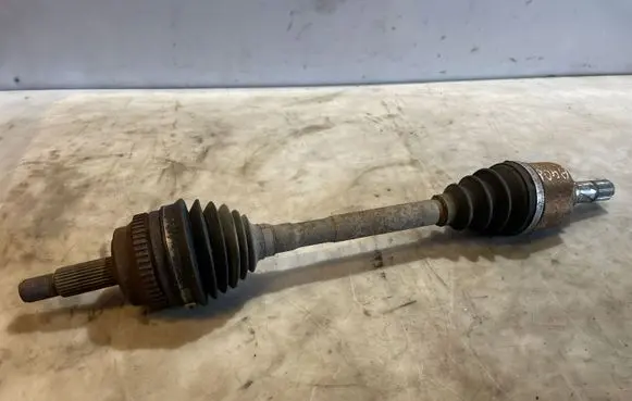 Nissan Interstar Front driveshaft