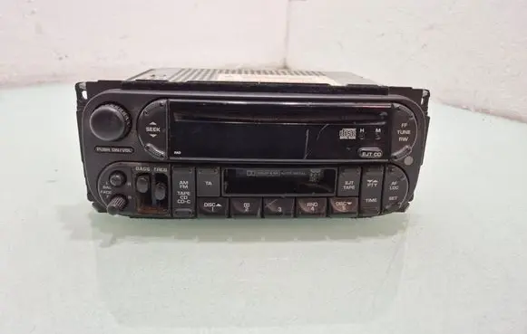 Chrysler Voyager Radio/CD/DVD/GPS head unit P05091601AF